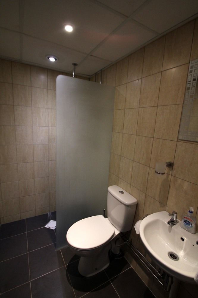 Twinwoods Guestrooms Milton Ernest Exterior foto